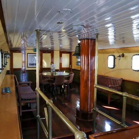 B&B Sailing Ship Summertime-3